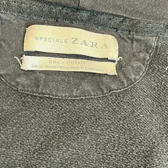 Zara SPLATTERED ZIP SWEATSHIRT - Picture 3 of 3